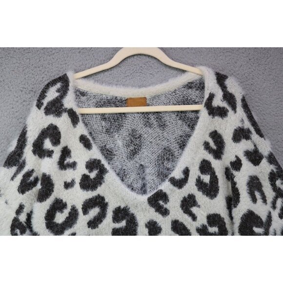 POL Soft 3/4 Sleeve Thick Eyelash Knit Sweater-Size Medium-Fluffy-Oversized - Picture 2 of 8